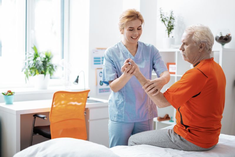 How to Integrate Holistic Wellness in Senior Care in Pittsburgh, PA