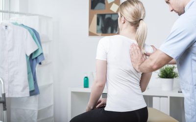 4 Signs You Need to See a Spine Specialist in Palm Beach, FL, Right Now